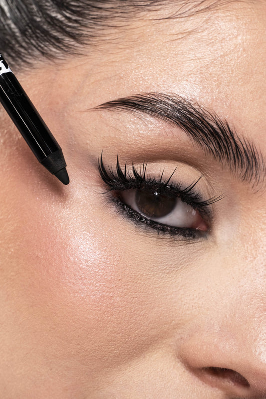 LAPIZ DE OJOS GIRLY NEGRO